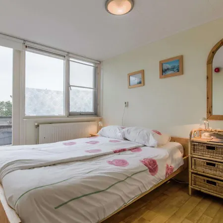 Spacious In On A Dutch Coast Apartment Bergen aan Zee
